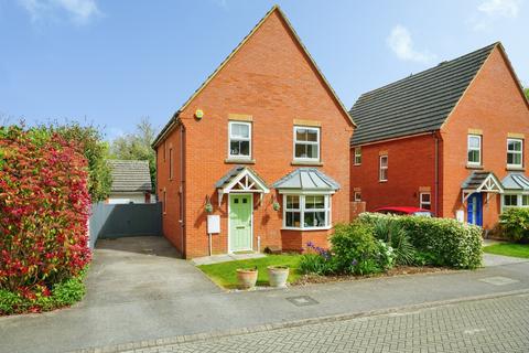 4 bedroom detached house for sale, Dittander Close, Bicester, Oxfordshire, OX26
