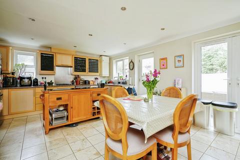 4 bedroom detached house for sale, Dittander Close, Bicester, Oxfordshire, OX26