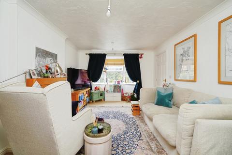 4 bedroom detached house for sale, Dittander Close, Bicester, Oxfordshire, OX26