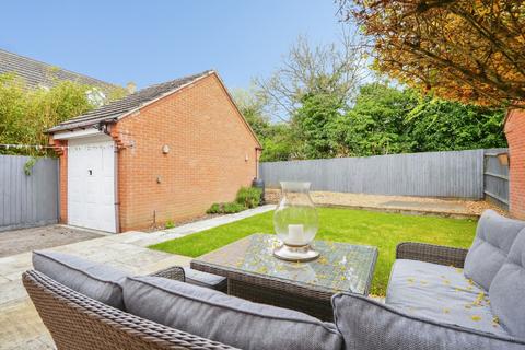 4 bedroom detached house for sale, Dittander Close, Bicester, Oxfordshire, OX26