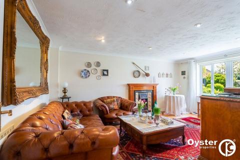 4 bedroom detached house to rent, Ribblesdale Avenue, London, N11