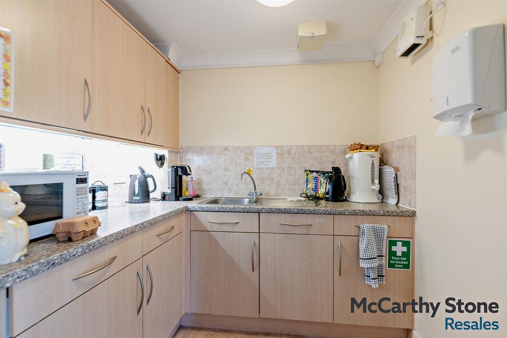 8688687-interior02-800.jpg