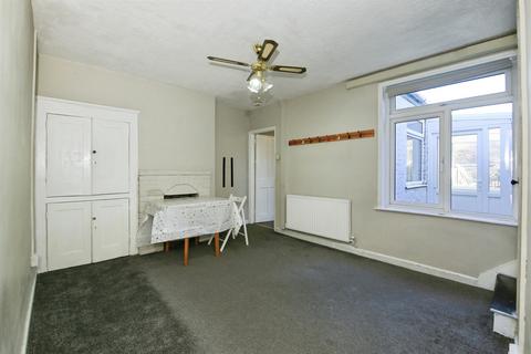 3 bedroom terraced house for sale, Thornton Road, March