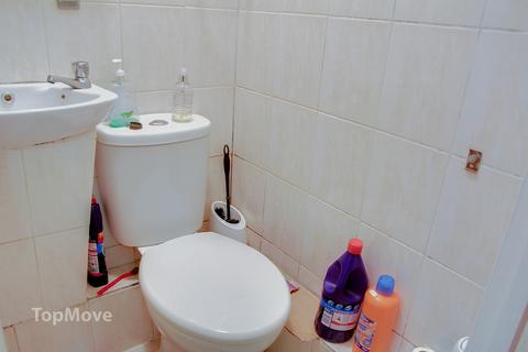1 bedroom in a house share to rent, Glamorgan Close, Mitcham, CR4