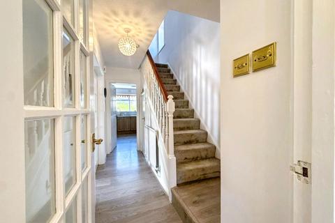 4 bedroom detached house for sale, Valley View, Fatfield, Washington, Tyne and Wear, NE38 8SL