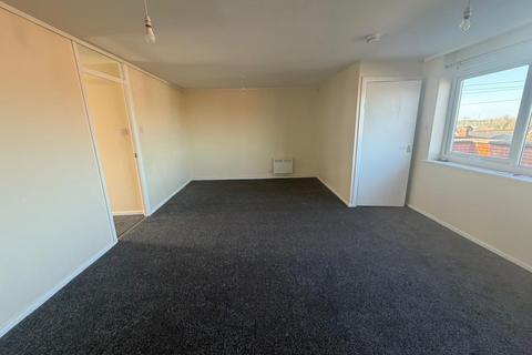 2 bedroom apartment to rent, Lodge Road, Rugeley, WS15