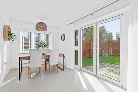 3 bedroom detached house for sale, Brockhills Lane, New Milton