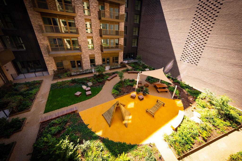 Communal areas, garden