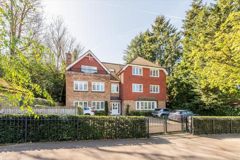 3 bedroom penthouse for sale, St. Botolphs Road, Sevenoaks, Kent TN13
