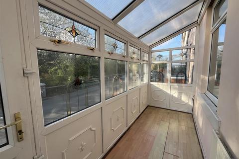 2 bedroom terraced house for sale, Railway Terrace, Bradford BD12