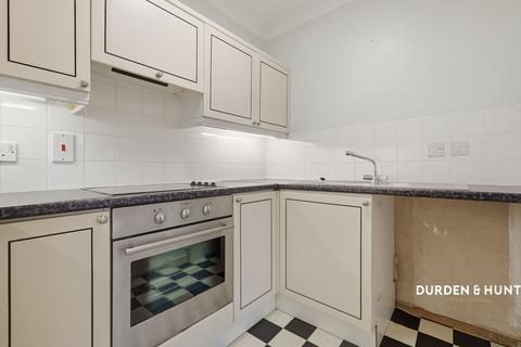 1 bedroom retirement property for sale, Albert Road, Buckhurst Hill, IG9