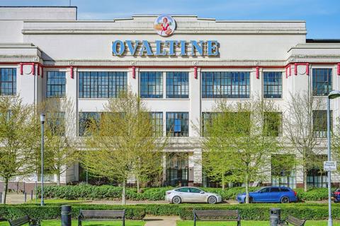 2 bedroom apartment for sale, Ovaltine Drive, Kings Langley