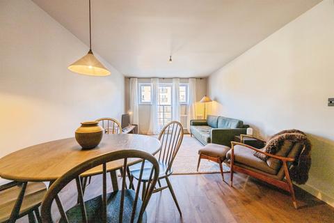 2 bedroom apartment for sale, Ovaltine Drive, Kings Langley