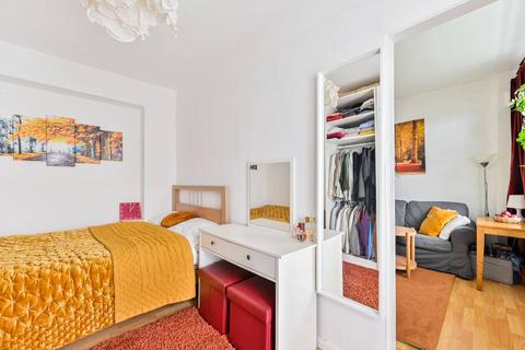 1 bedroom flat for sale, Dagnall Street, Battersea, London, SW11