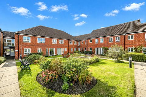 1 bedroom apartment for sale, Fountain Court, Westbury
