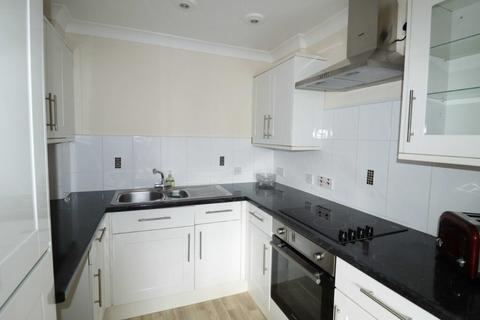 1 bedroom flat for sale, Seafront, Hayling Island