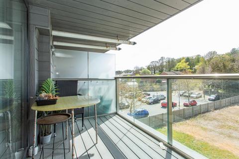 2 bedroom flat for sale, Crabble Hill, Dover, Kent, CT17