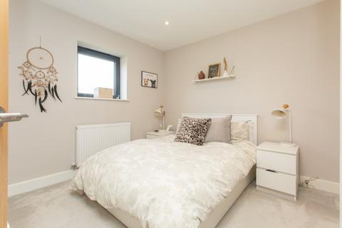 2 bedroom flat for sale, Crabble Hill, Dover, Kent, CT17
