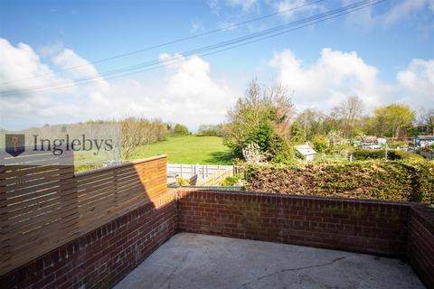 undefined, High Street, Lingdale