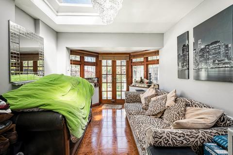 4 bedroom detached house for sale, Park Avenue, Enfield, EN1