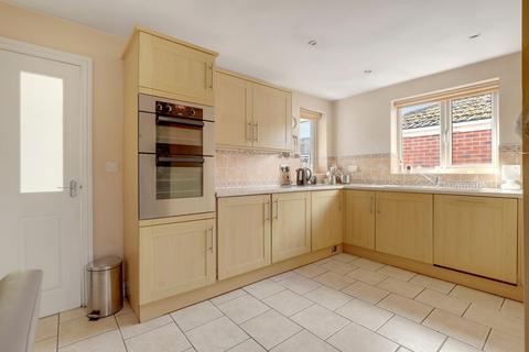 3 bedroom detached bungalow for sale, Tithe Lane, Nottingham NG14