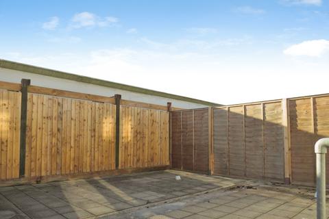 1 bedroom flat to rent, Bushfield Court, PETERBOROUGH, PE2