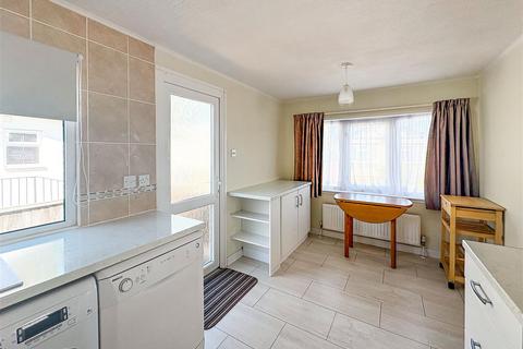 2 bedroom park home for sale, Bognor Road, Littlehampton BN17