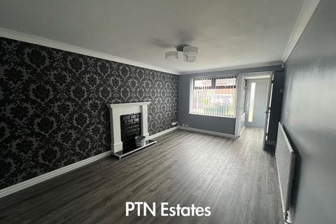 3 bedroom house to rent, Gayfield Avenue, Brierley Hill