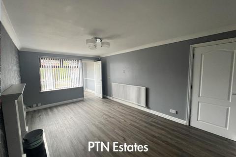 3 bedroom house to rent, Gayfield Avenue, Brierley Hill