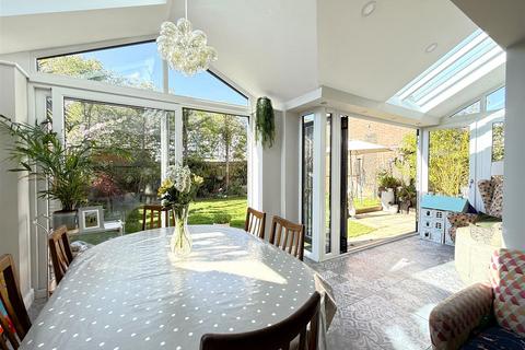 4 bedroom detached house for sale, Cover Drive, Bottesford