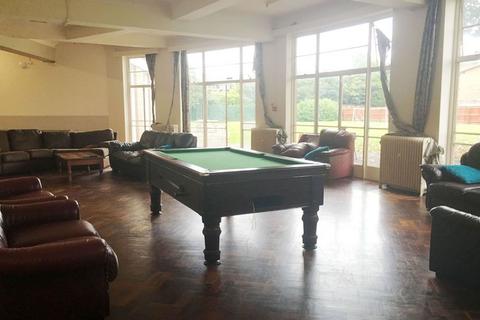 1 bedroom flat for sale, Montgomery House, Demesne Road, Alexandra Park, Manchester City Centre M16