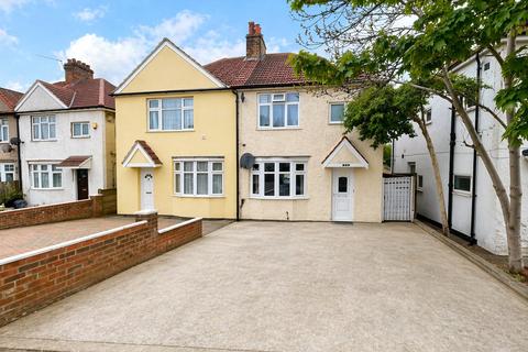 3 bedroom terraced house to rent, Kingsley Road, Greater London TW3