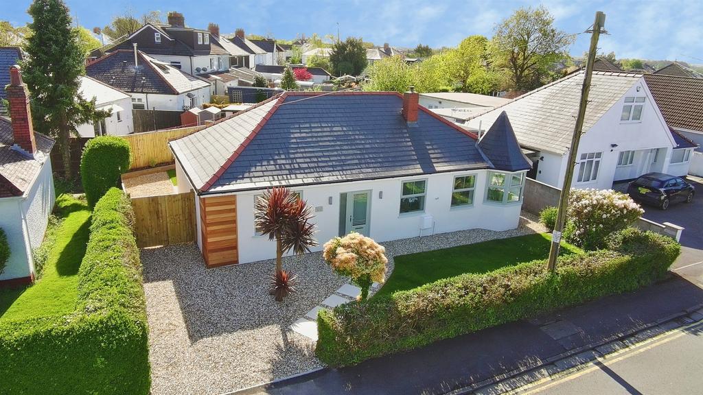 4 bedroom detached bungalow for sale