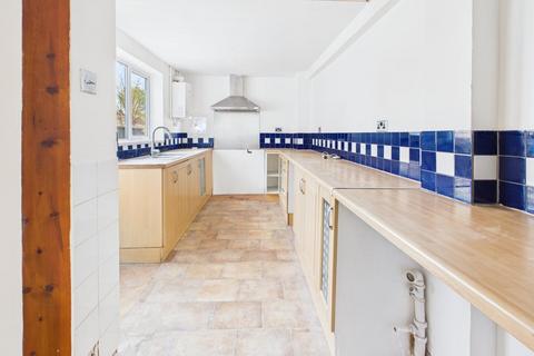 4 bedroom semi-detached house for sale, 30 Alexandra Road, Skegness