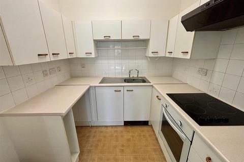 1 bedroom flat for sale, Polebarn Road, Trowbridge BA14