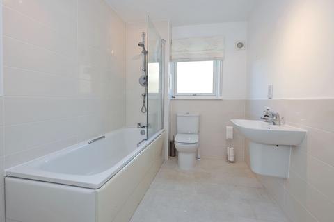 2 bedroom flat for sale, East Park, Banchory, AB31