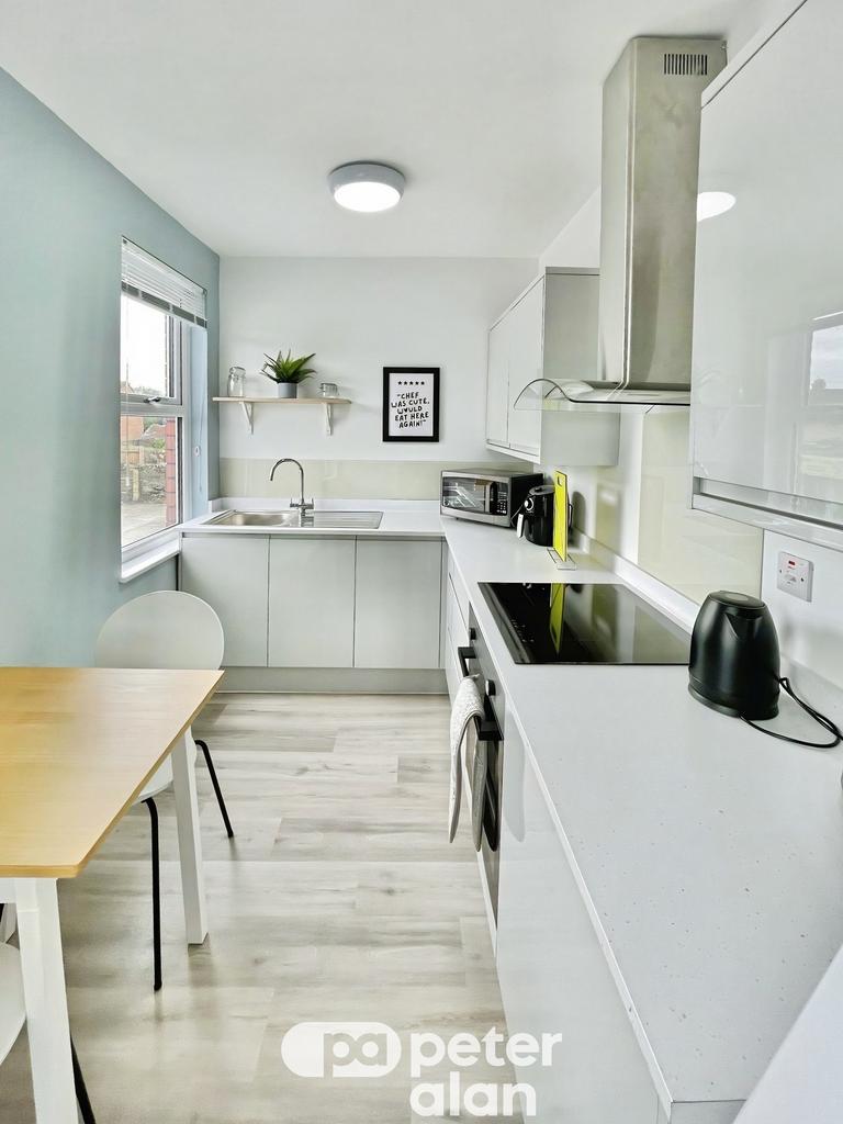 House in Cardiff, Adamsdown - View 4