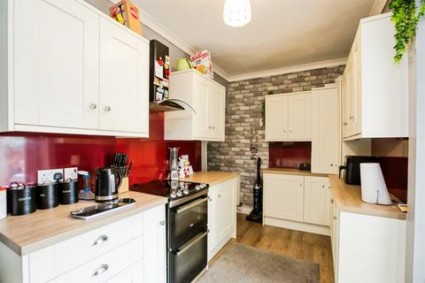3 bedroom terraced house for sale, Keighley Road, HALIFAX