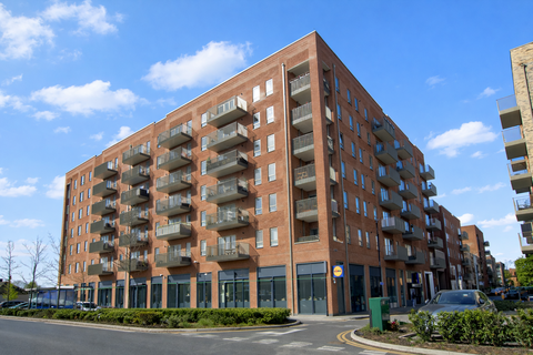 Tom Lake Way, Watford WD19