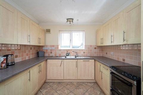 2 bedroom bungalow for sale, Roeselare Avenue, Torpoint, Cornwall, PL11
