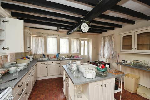 4 bedroom end of terrace house for sale, King Street, Winterton, Scunthorpe