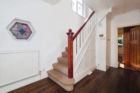 3 bedroom detached house for sale, Charnock Avenue, Wollaton, Nottingham, NG8