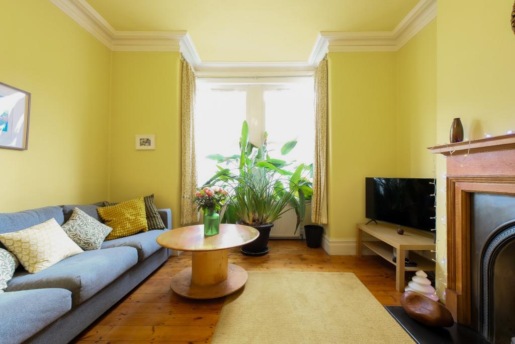 Living room, fireplace
