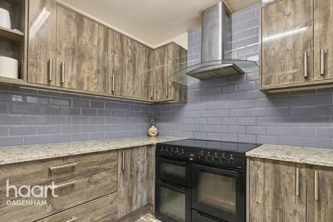 2 bedroom terraced house for sale, Stamford Road, Dagenham