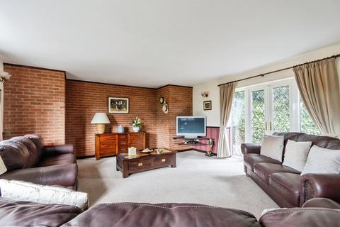 4 bedroom detached house for sale, The Avenue, Scholes, LEEDS
