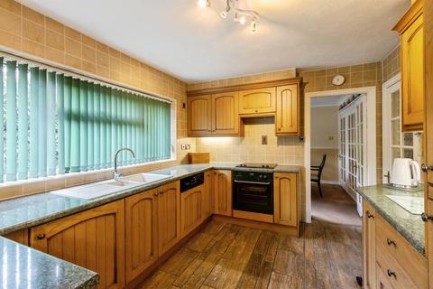 4 bedroom detached house for sale, The Avenue, Scholes, LEEDS