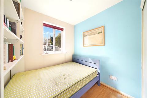 Studio for sale, Draycott Close, Cricklewood, London, NW2