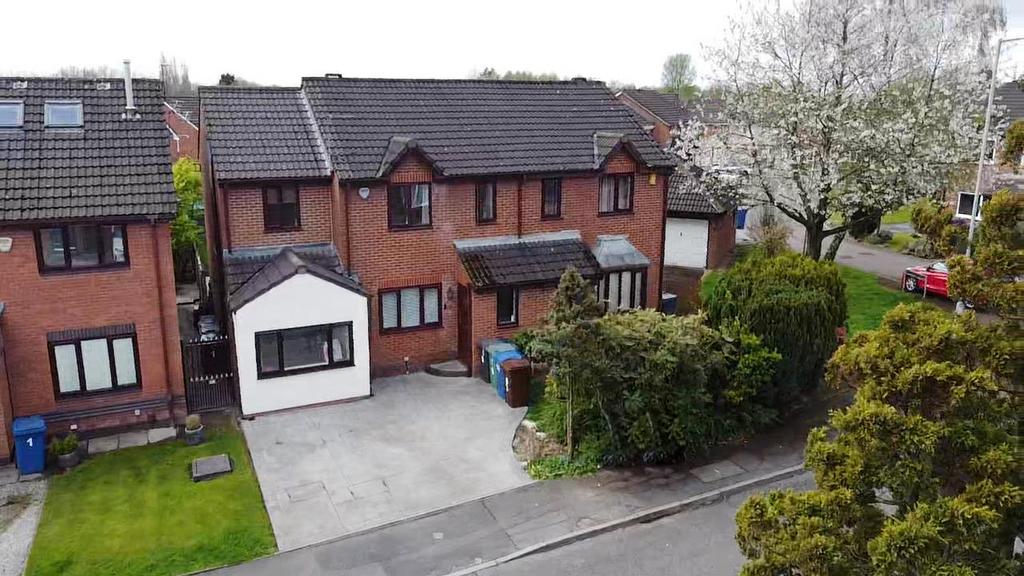 3 bedroom semi-detached house for sale