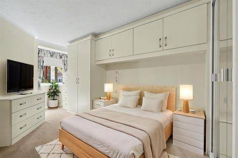 1 bedroom apartment for sale, Valley Court, Ribblesdale Road, Nottingham
