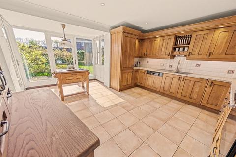 4 bedroom detached house for sale, Blandford St Mary